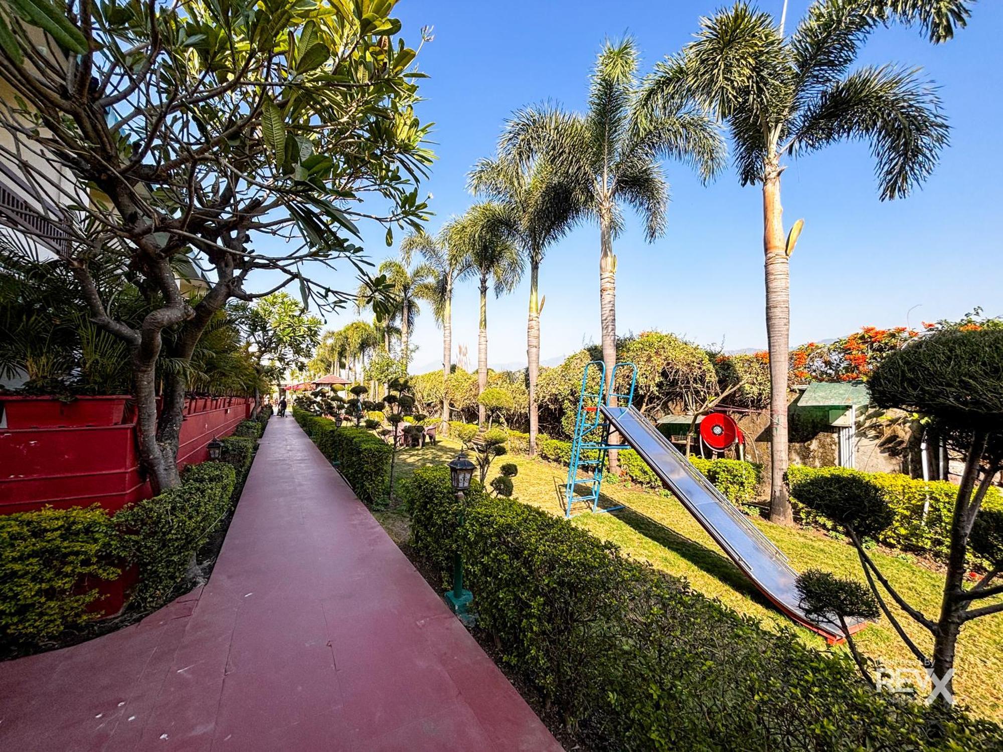 The Neeraj River Forest Resort Ayurvedic Wellness Center Ришикеш Экстерьер фото
