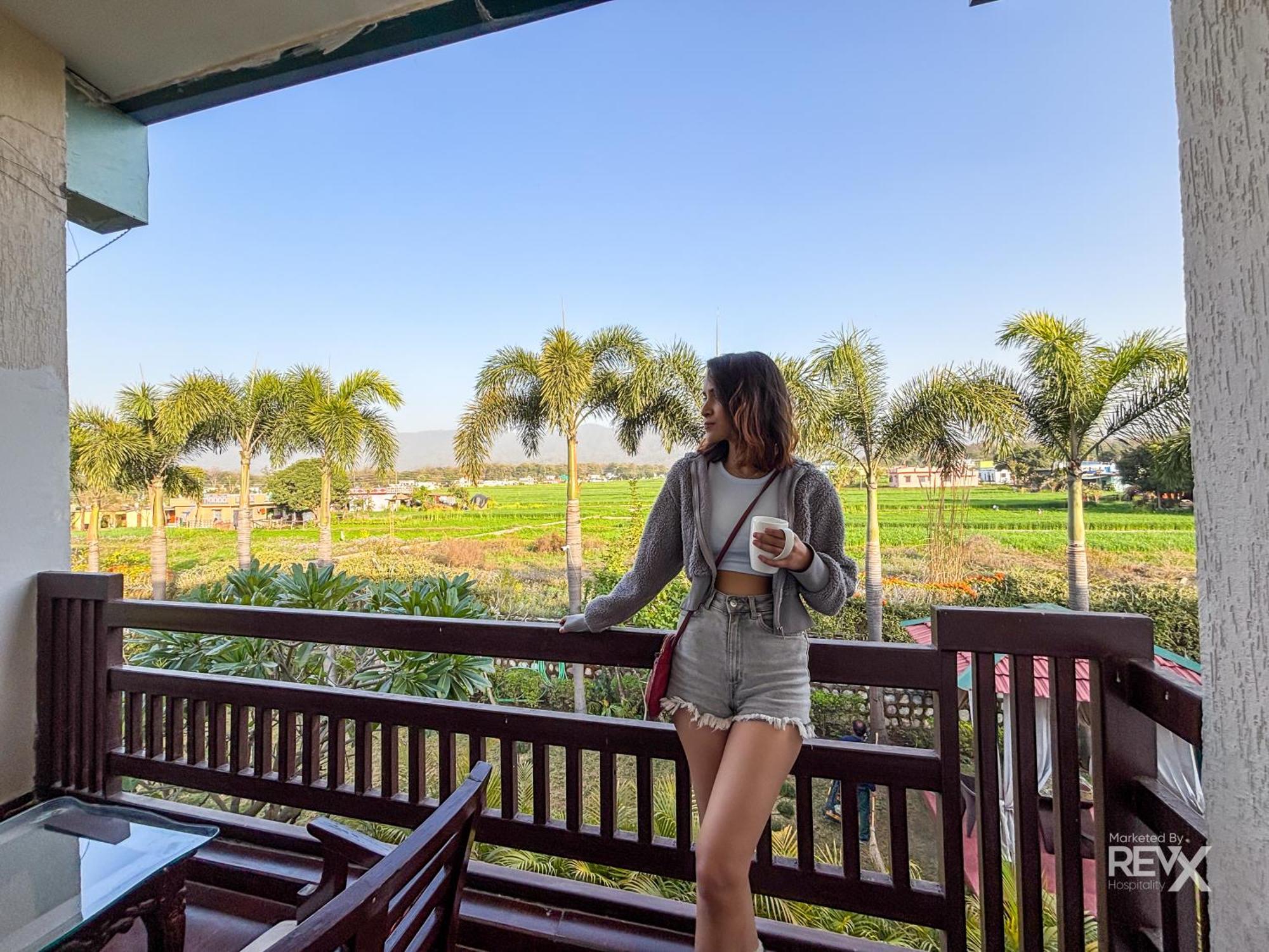 The Neeraj River Forest Resort Ayurvedic Wellness Center Ришикеш Экстерьер фото