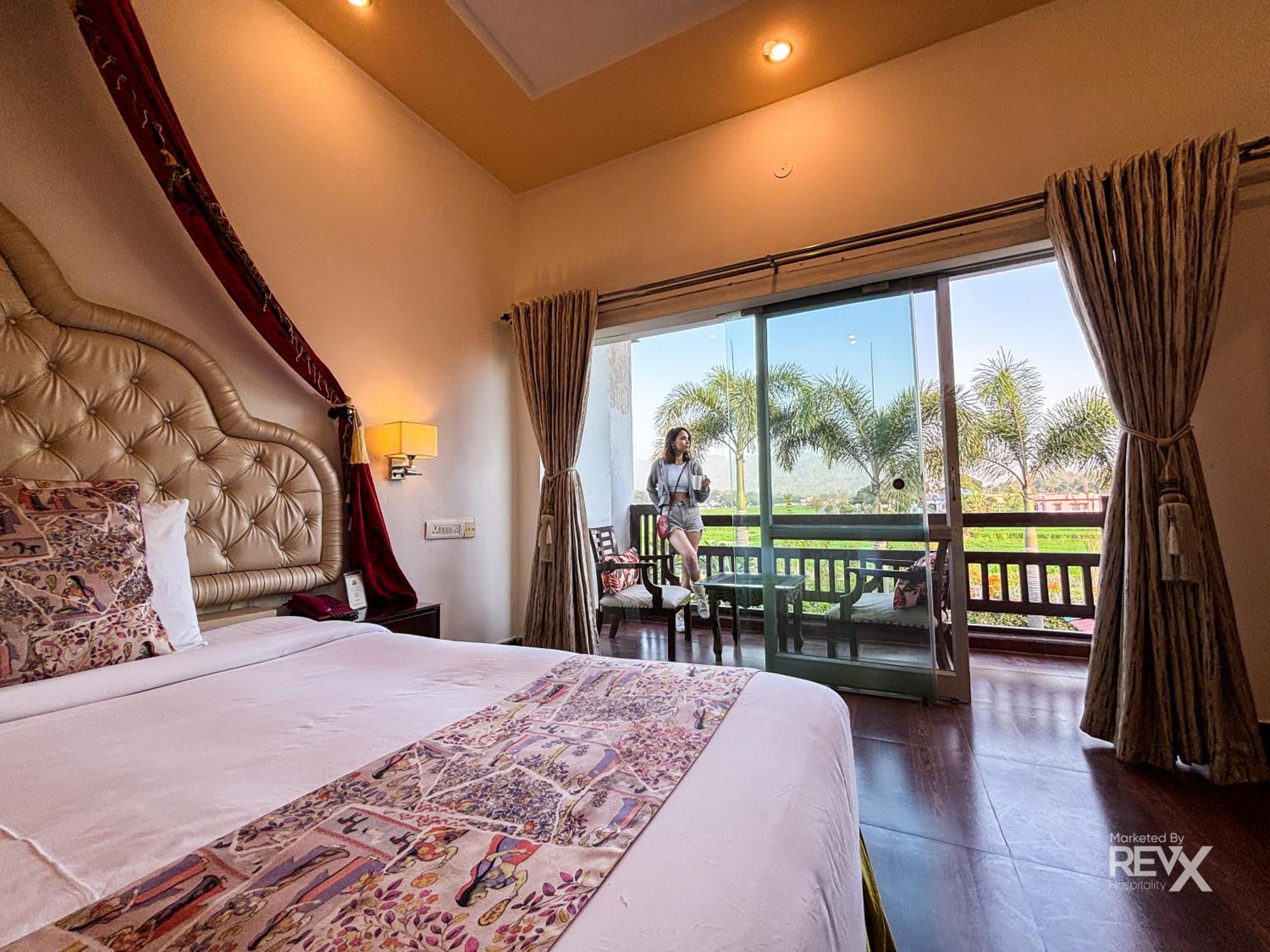 The Neeraj River Forest Resort Ayurvedic Wellness Center Ришикеш Экстерьер фото