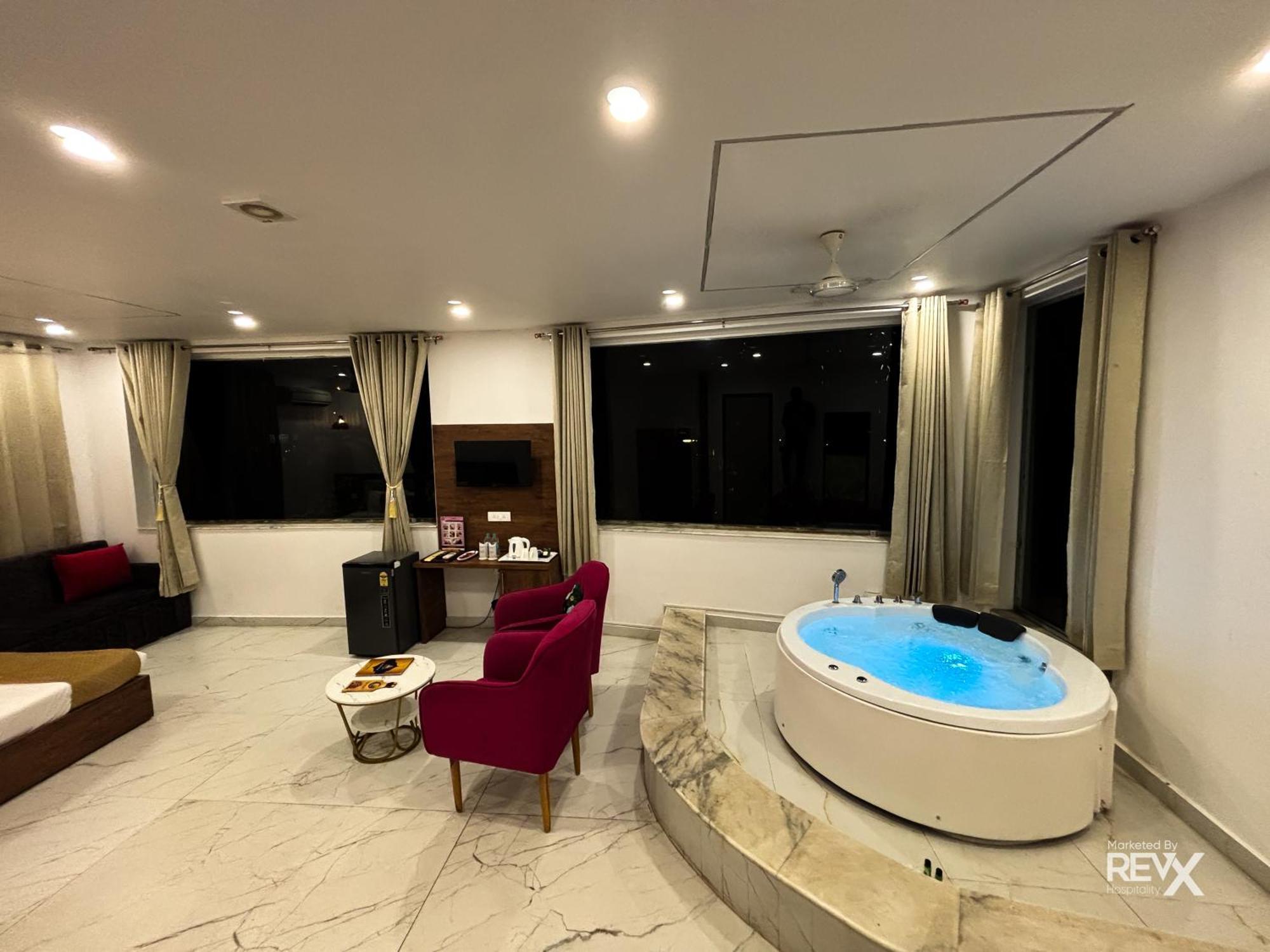 The Neeraj River Forest Resort Ayurvedic Wellness Center Ришикеш Экстерьер фото