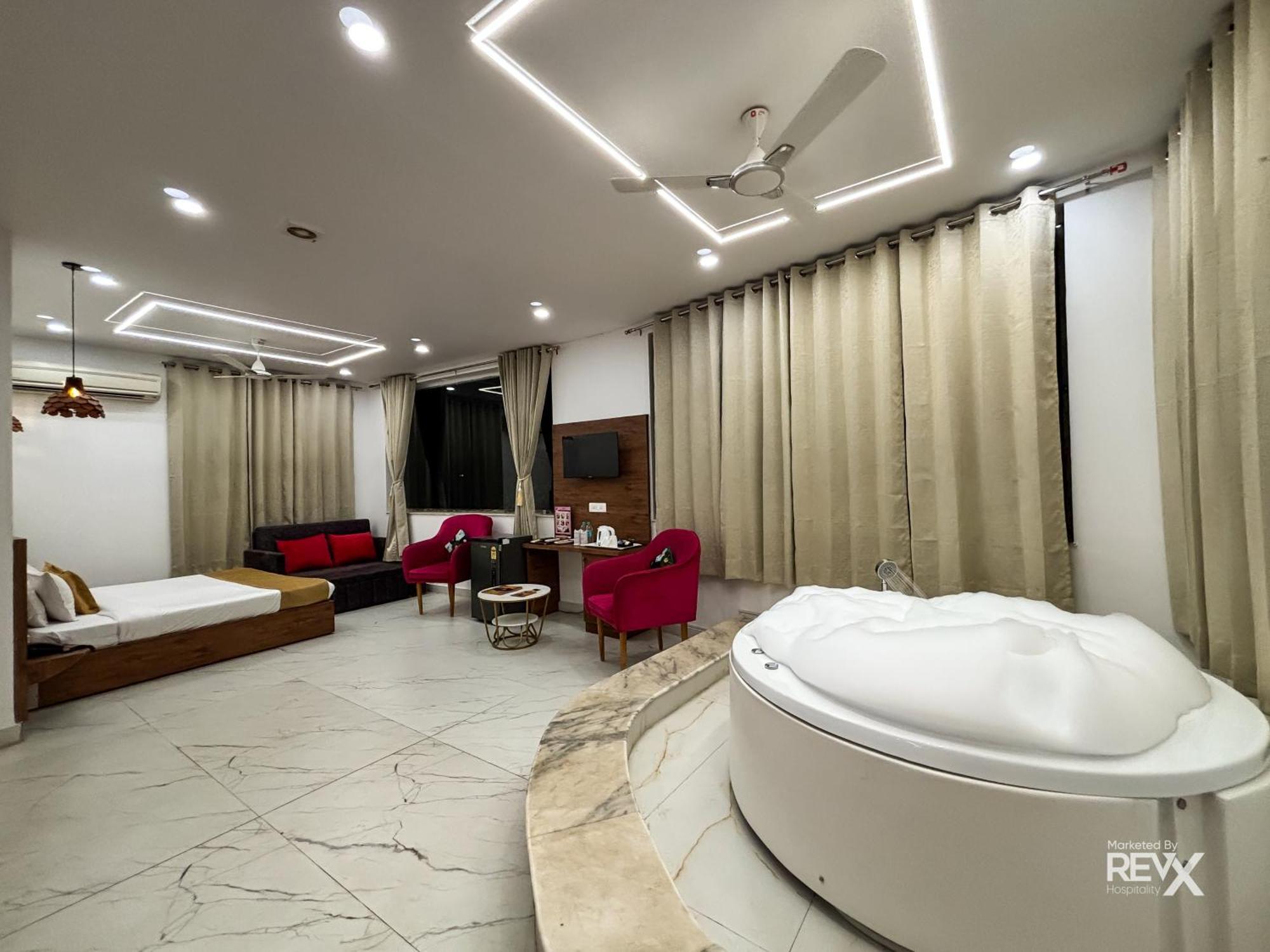 The Neeraj River Forest Resort Ayurvedic Wellness Center Ришикеш Экстерьер фото